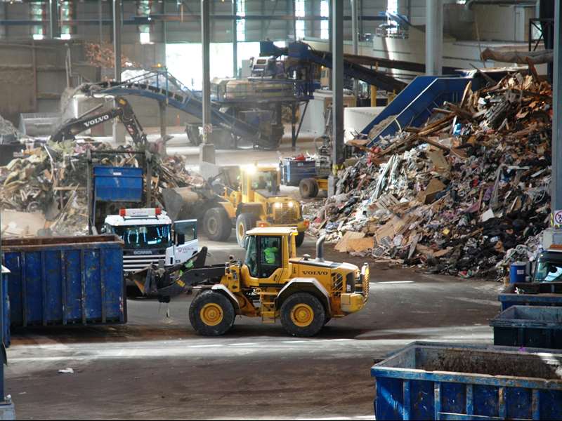 Groruddalen Miljøpark hvor vi produserer flere typer råvarer som papir, plast, flis og avfallsbasert brensel. Anlegg - Groruddalen Milj_park